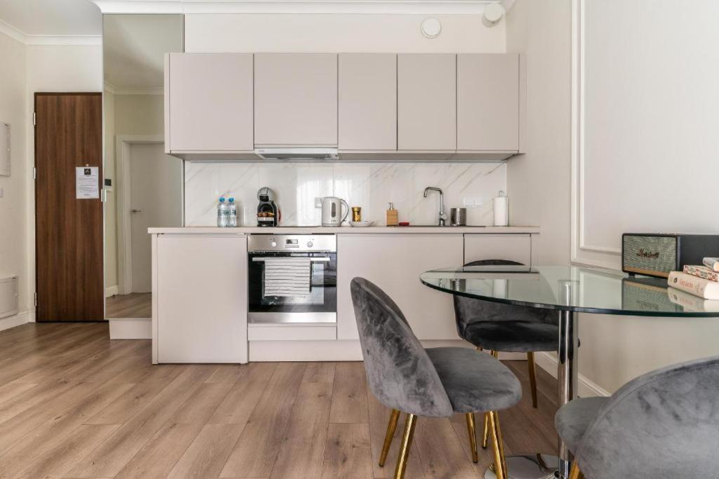 Mennica Residence By Golden Apartments 바르샤바 외부 사진